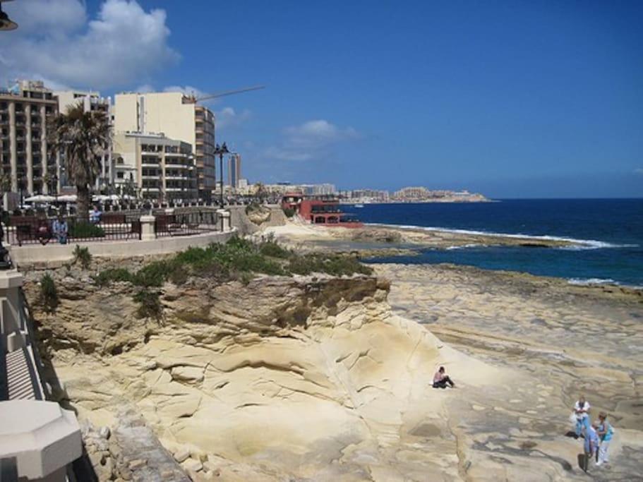 Modern Luxury Penthouse In Perfect Sliema Location 아파트 외부 사진
