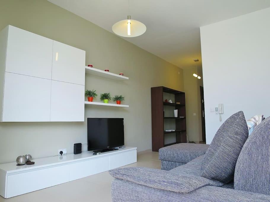 Modern Luxury Penthouse In Perfect Sliema Location 아파트 외부 사진